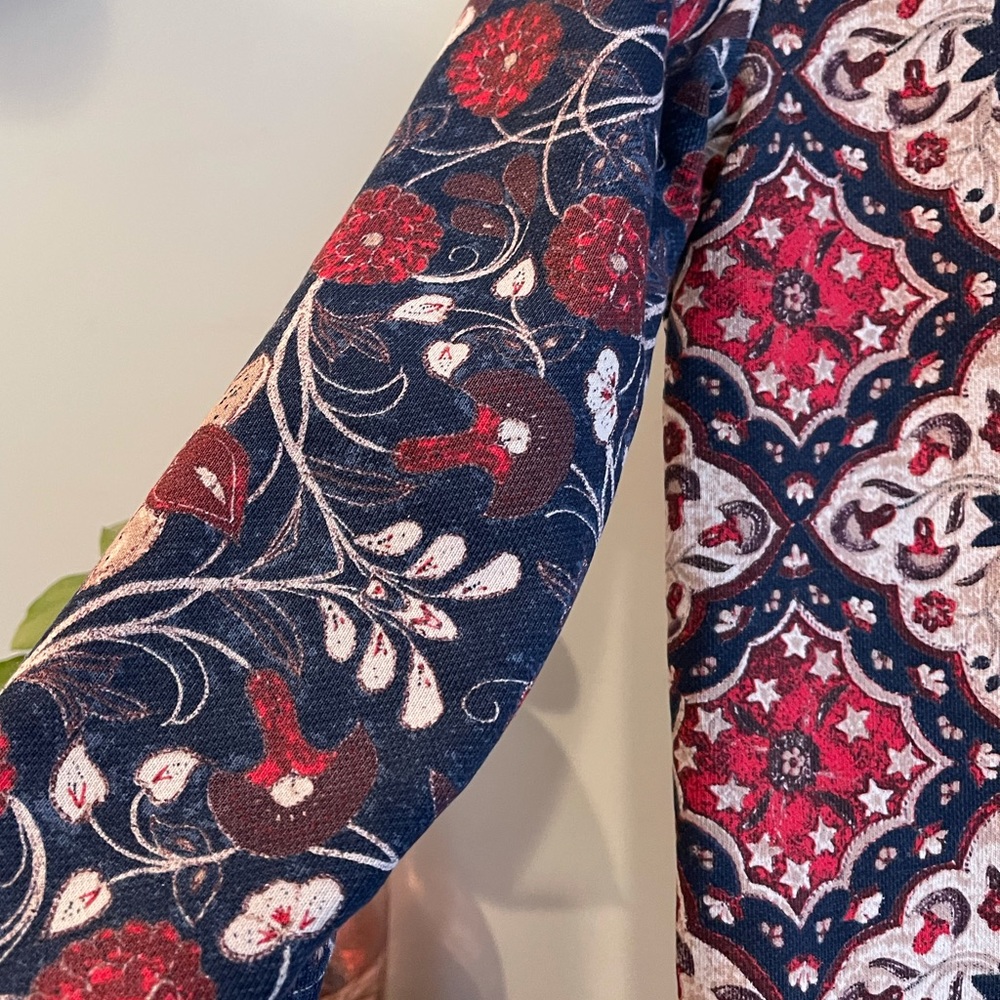 Tory Burch Sz Xs Multi Pattern Pullover! - image 5